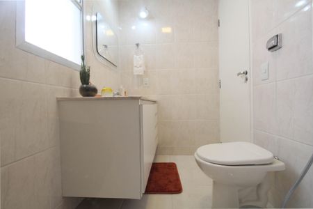 Apartamento para alugar com 103m², 2 quartos e 1 vaga Apartamento para alugar com 103m², 2 quartos e 1 vagaBanheiro 2