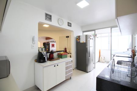 Apartamento para alugar com 103m², 2 quartos e 1 vaga Apartamento para alugar com 103m², 2 quartos e 1 vagaCozinha