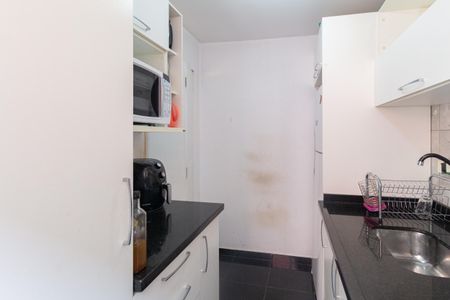 Apartamento à venda com 43m², 2 quartos e 1 vagaCozinha e área de serviço