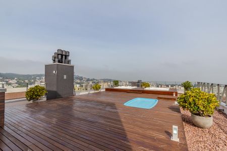 Apartamento à venda com 209m², 3 quartos e 3 vagasÁrea comum - Piscina
