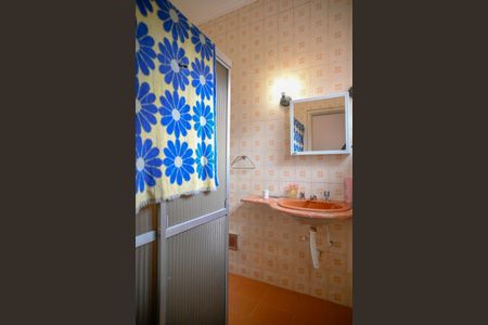 Casa à venda com 527m², 3 quartos e 18 vagasBanheiro Quarto 1 - Suite