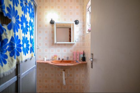 Casa à venda com 527m², 3 quartos e 18 vagasBanheiro Quarto 1 - Suite