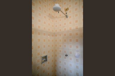 Casa à venda com 527m², 3 quartos e 18 vagasBanheiro Quarto 1 - Suite