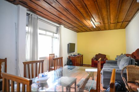 Casa à venda com 527m², 3 quartos e 18 vagasEdícula - Sala