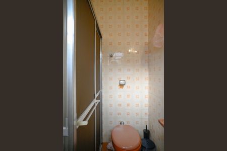 Casa à venda com 527m², 3 quartos e 18 vagasBanheiro Quarto 1 - Suite