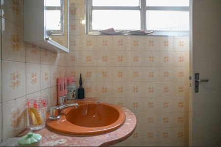 Casa à venda com 527m², 3 quartos e 18 vagasBanheiro Quarto 1 - Suite