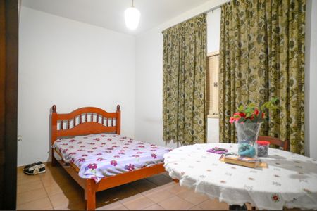 Casa à venda com 527m², 3 quartos e 18 vagasQuarto 