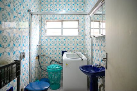 Casa à venda com 527m², 3 quartos e 18 vagasBanheiro Social