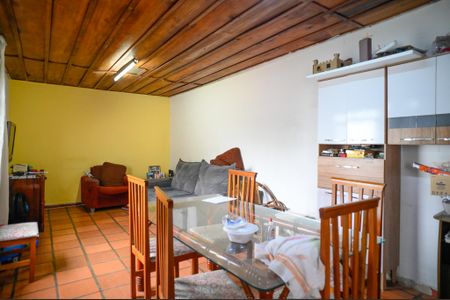 Casa à venda com 527m², 3 quartos e 18 vagasEdícula - Sala