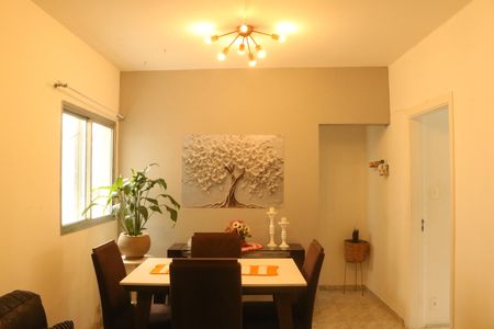 Apartamento à venda com 70m², 2 quartos e sem vagaSala