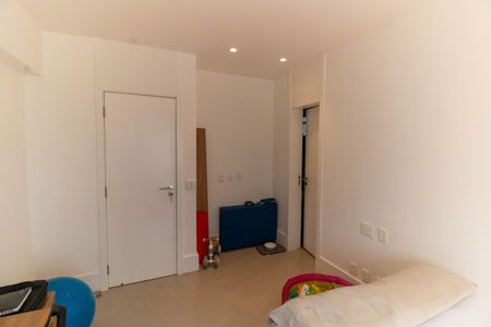 Apartamento à venda com 220m², 3 quartos e 2 vagasSuíte 3
