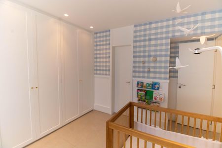 Apartamento à venda com 220m², 3 quartos e 2 vagasSuíte 2