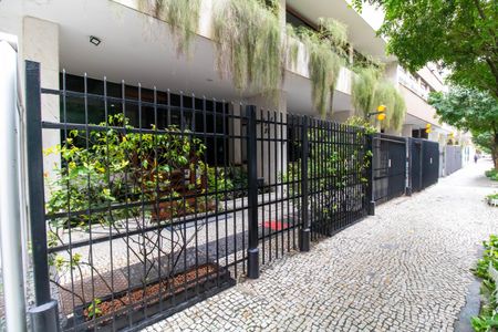 Apartamento à venda com 220m², 3 quartos e 2 vagasFachada
