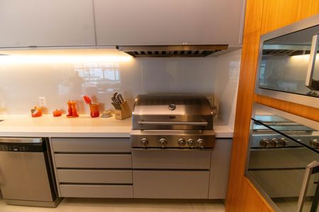 Apartamento à venda com 220m², 3 quartos e 2 vagasCozinha