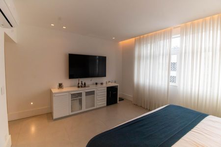 Apartamento à venda com 220m², 3 quartos e 2 vagasSuíte 1