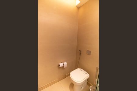 Apartamento à venda com 220m², 3 quartos e 2 vagasBanheiro da Suíte 1