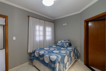 Casa à venda com 165m², 2 quartos e 2 vagasSuíte 1