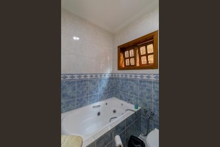 Casa à venda com 165m², 2 quartos e 2 vagasBanheiro da Suíte 2