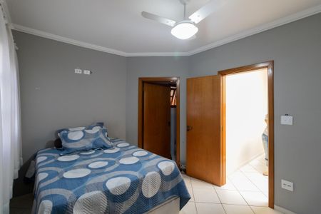 Casa à venda com 165m², 2 quartos e 2 vagasSuíte 1