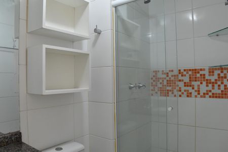 Apartamento para alugar com 68m², 2 quartos e 1 vaga Apartamento para alugar com 68m², 2 quartos e 1 vagaBanheiro da Suíte