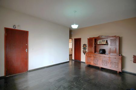 Casa à venda com 431m², 4 quartos e 1 vagaSala de Jantar