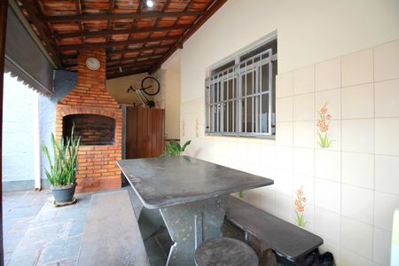 Casa à venda com 431m², 4 quartos e 1 vagaArea privativa