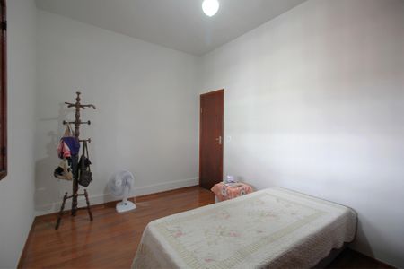 Casa à venda com 431m², 4 quartos e 1 vagaSuite