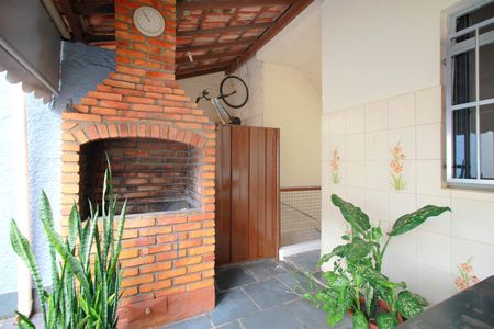 Casa à venda com 431m², 4 quartos e 1 vagaChurrasqueira