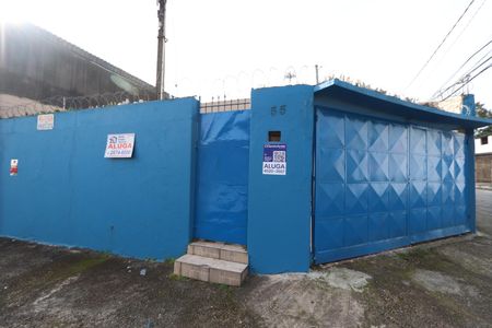 Casa para alugar com 191m², 3 quartos e 14 vagasFachada