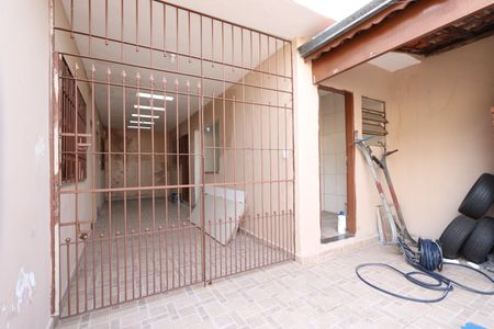 Casa para alugar com 191m², 3 quartos e 14 vagasQuintal