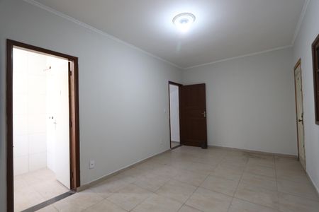 Casa para alugar com 191m², 3 quartos e 14 vagasSuíte
