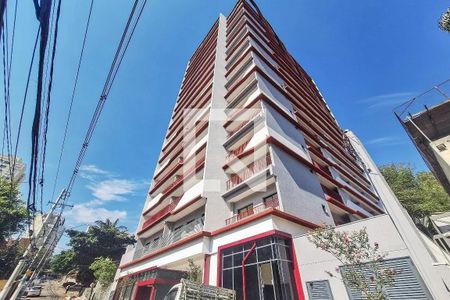 Studio para alugar com 28m², 1 quarto e sem vaga Studio para alugar com 28m², 1 quarto e sem vagaFachada