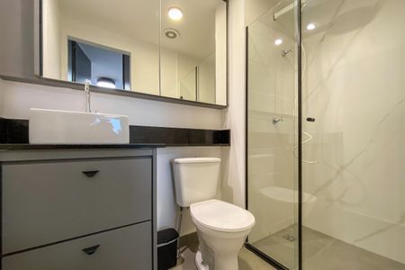 Studio para alugar com 28m², 1 quarto e sem vaga Studio para alugar com 28m², 1 quarto e sem vagaBanheiro