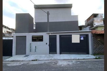 Casa de condomínio à venda com 65m², 2 quartos e 1 vaga Casa de condomínio à venda com 65m², 2 quartos e 1 vagaFachada + placa