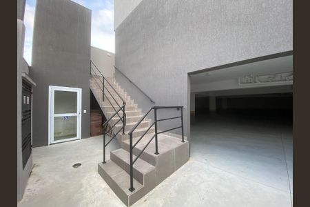 Casa de condomínio à venda com 65m², 2 quartos e 1 vaga Casa de condomínio à venda com 65m², 2 quartos e 1 vagaEntrada