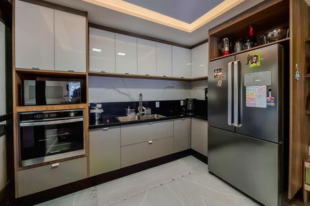 Apartamento à venda com 104m², 2 quartos e 2 vagasCozinha