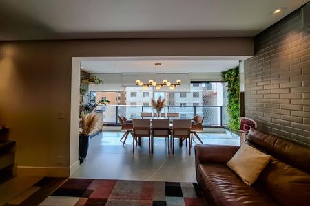 Apartamento à venda com 104m², 2 quartos e 2 vagasSala