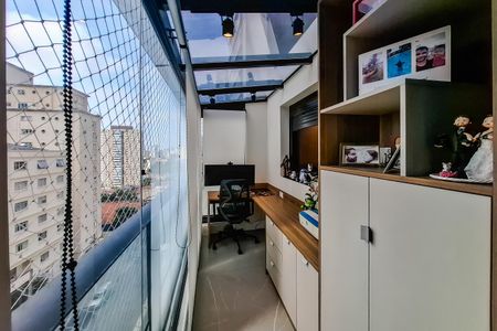Apartamento à venda com 104m², 2 quartos e 2 vagasEscritório