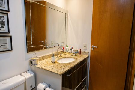 Apartamento à venda com 98m², 2 quartos e 2 vagasBanheiro da Suíte 2