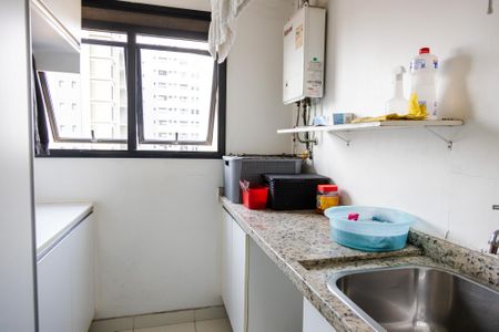 Apartamento à venda com 98m², 2 quartos e 2 vagasÁrea de Serviço
