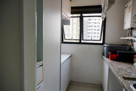Apartamento à venda com 98m², 2 quartos e 2 vagasÁrea de Serviço