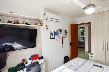 Casa de condomínio à venda com 210m², 3 quartos e 3 vagasQuarto 2