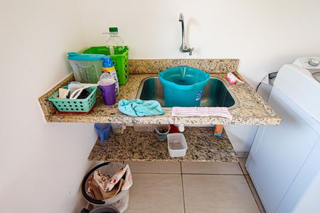 Casa de condomínio à venda com 210m², 3 quartos e 3 vagasÁrea de Serviço