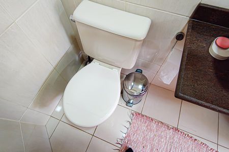 Casa de condomínio à venda com 210m², 3 quartos e 3 vagasLavabo