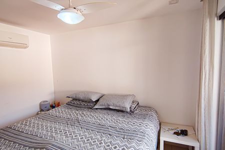 Casa de condomínio à venda com 210m², 3 quartos e 3 vagasSuíte 