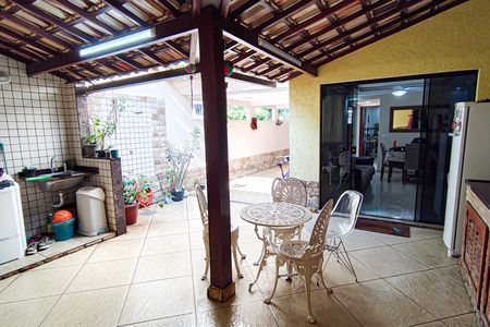 Casa de condomínio à venda com 210m², 3 quartos e 3 vagasÁrea comum