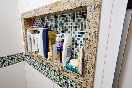 Casa de condomínio à venda com 210m², 3 quartos e 3 vagasBanheiro Suíte 