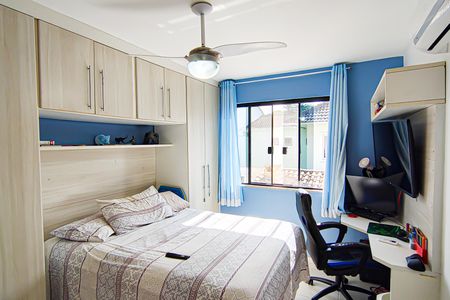 Casa de condomínio à venda com 210m², 3 quartos e 3 vagasQuarto 2