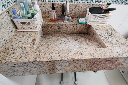 Casa de condomínio à venda com 210m², 3 quartos e 3 vagasBanheiro Suíte 