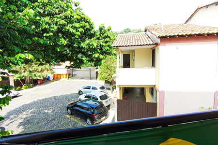 Casa de condomínio à venda com 210m², 3 quartos e 3 vagasVista Suíte